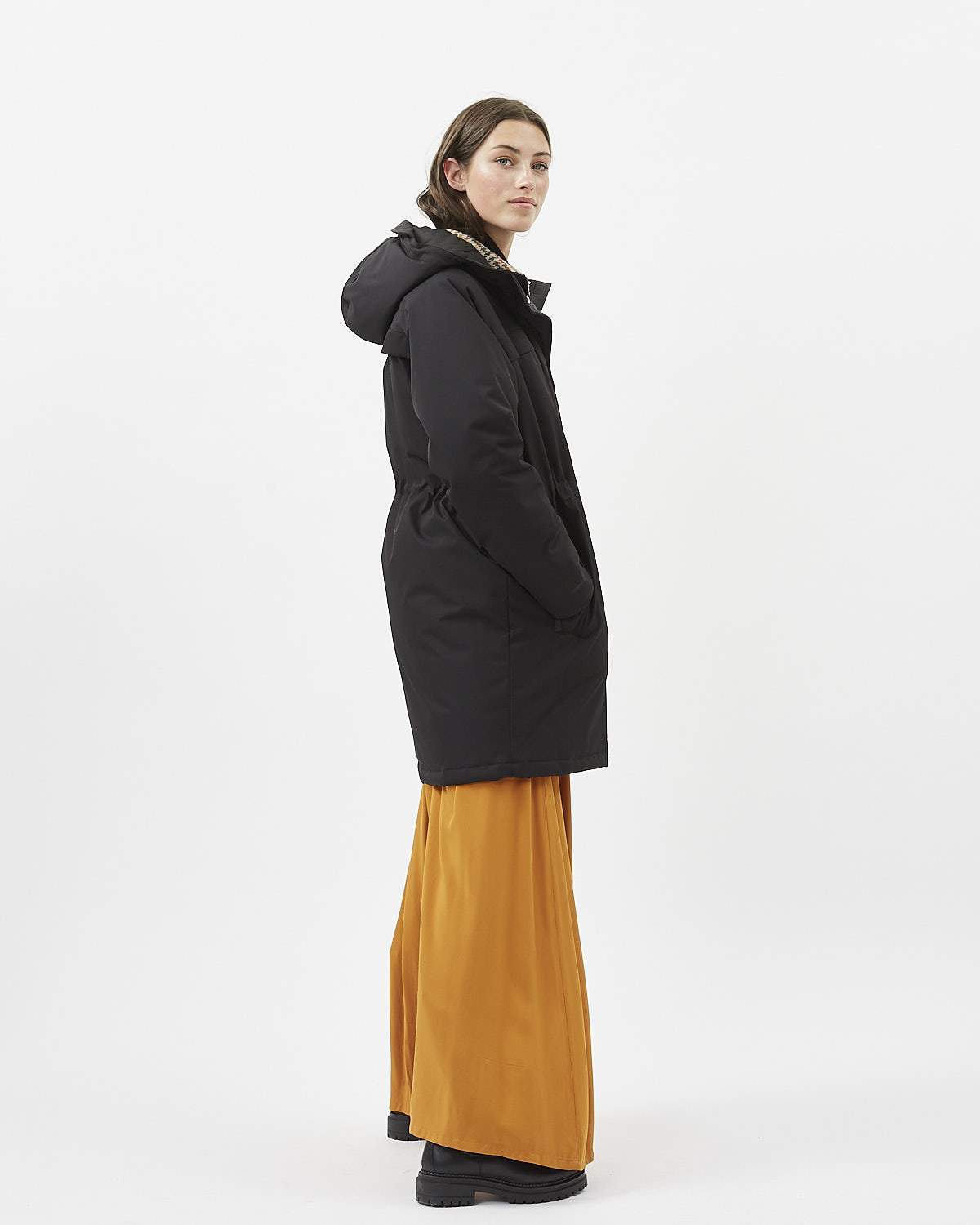 Naviri 7113 Outerwear