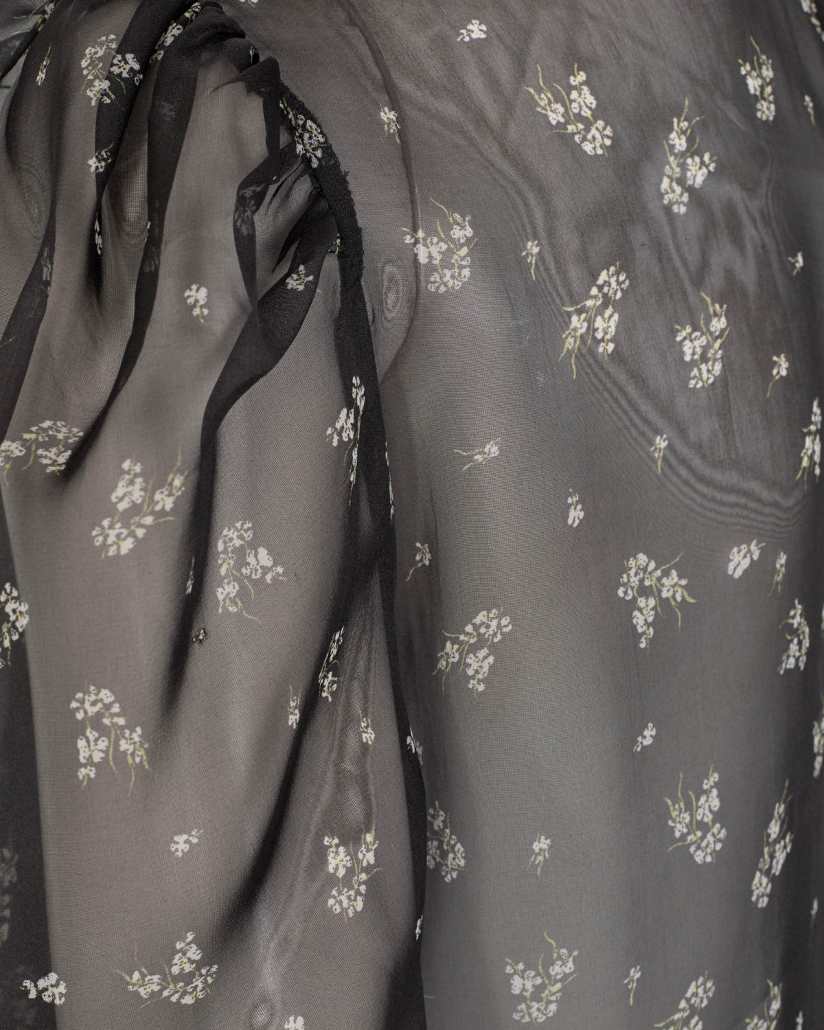 Neliane 7436 Long Sleeved Blouse