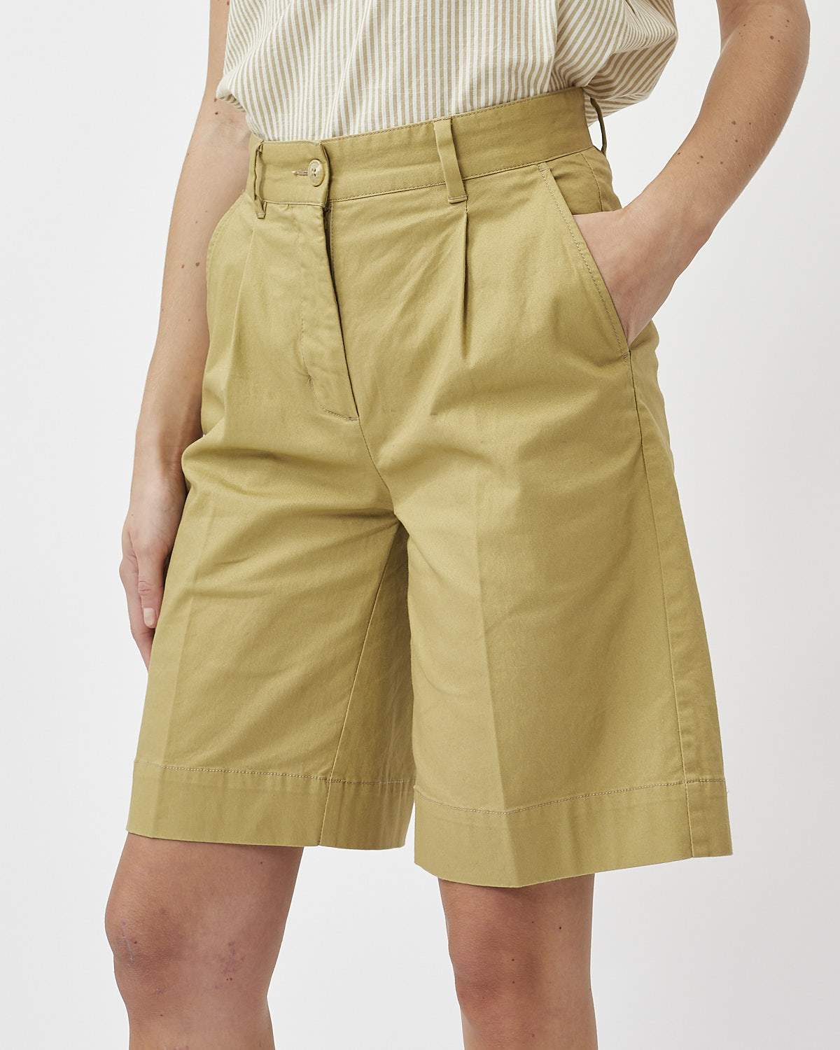 Minimum - Scarly 6642 Shorts #Color_Khaki Green