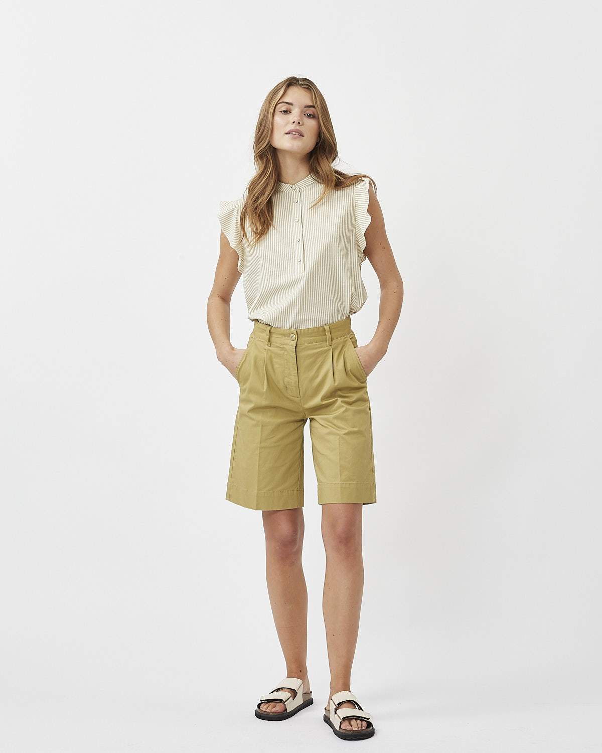 Minimum - Scarly 6642 Shorts #Color_Khaki Green